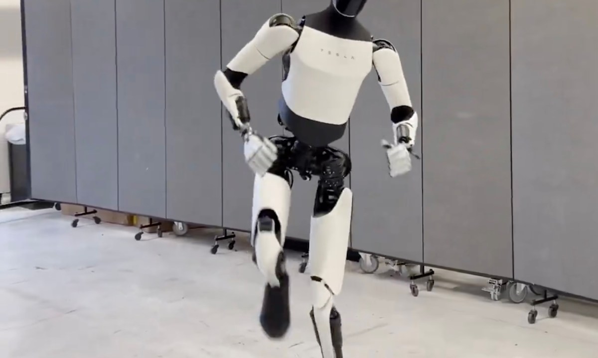 Tesla's humanoid robot dancing.
